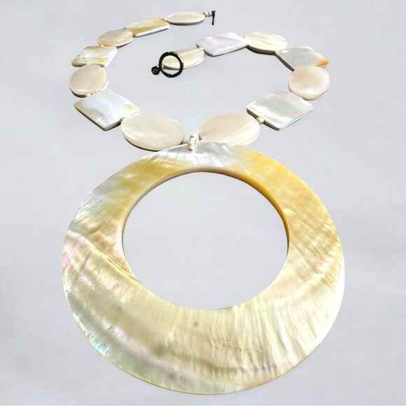 Neiman Marcus Mother of Pearl Statement Necklace – Resort Chic Elegance - Picture 1 of 17